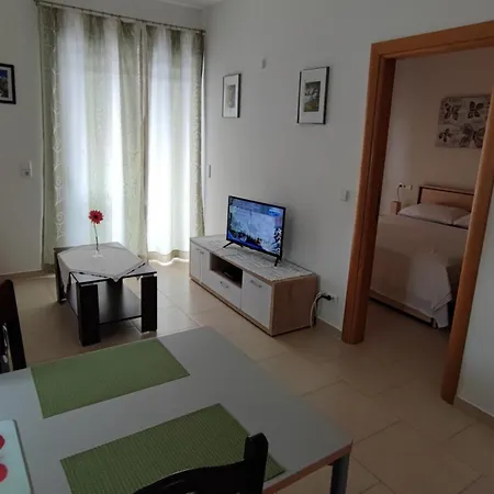 Mila Apartment *