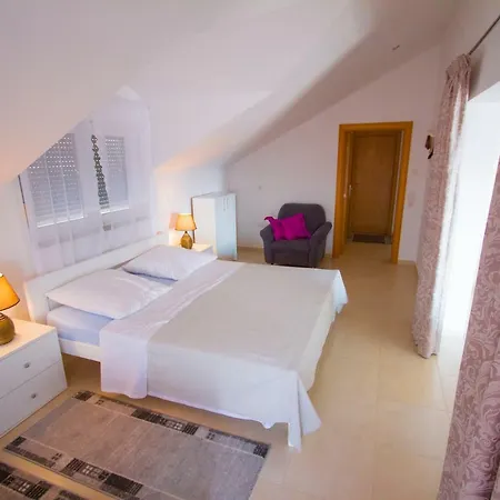 Mila Apartment